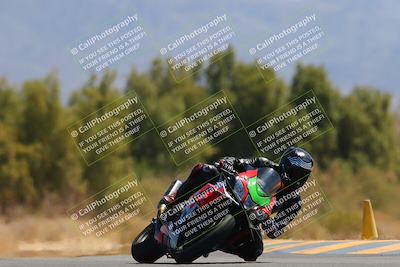 media/Apr-09-2023-SoCal Trackdays (Sun) [[333f347954]]/Turn 7 (1135am)/